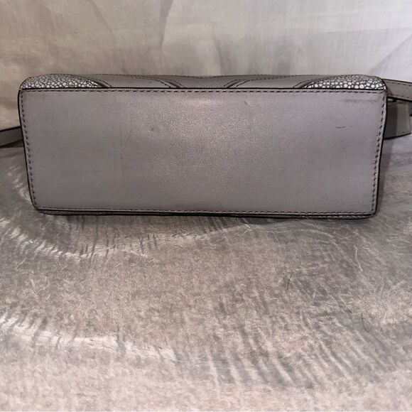 MICHAEL KORS GREY MEDIUM SELMA CROSS BODY BAG - Picture 12 of 12